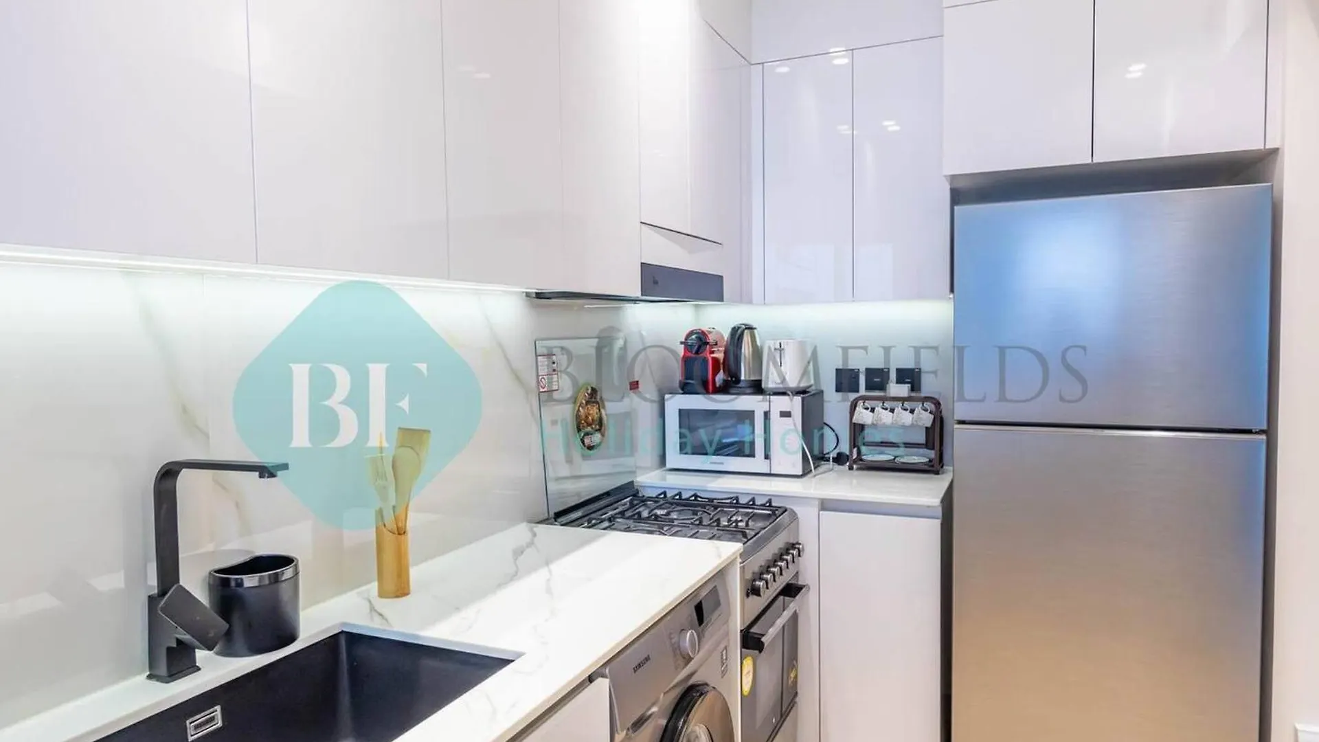 Bloomfields Stylish 1Br Binghatti Heights Jvc Dubai 0*,  United Arab Emirates